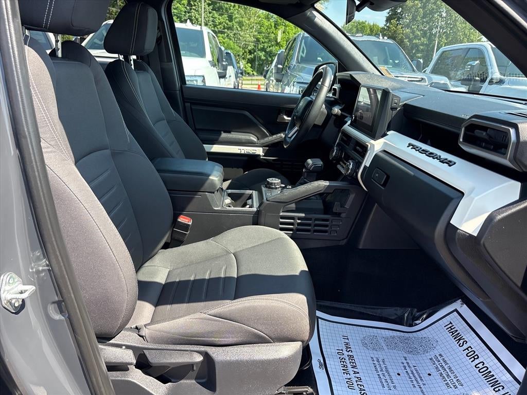 2024 Toyota Tacoma 4WD SR5