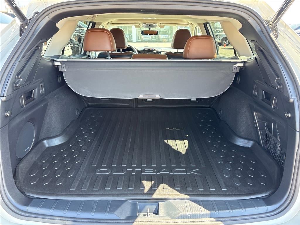 2022 Subaru Outback Touring