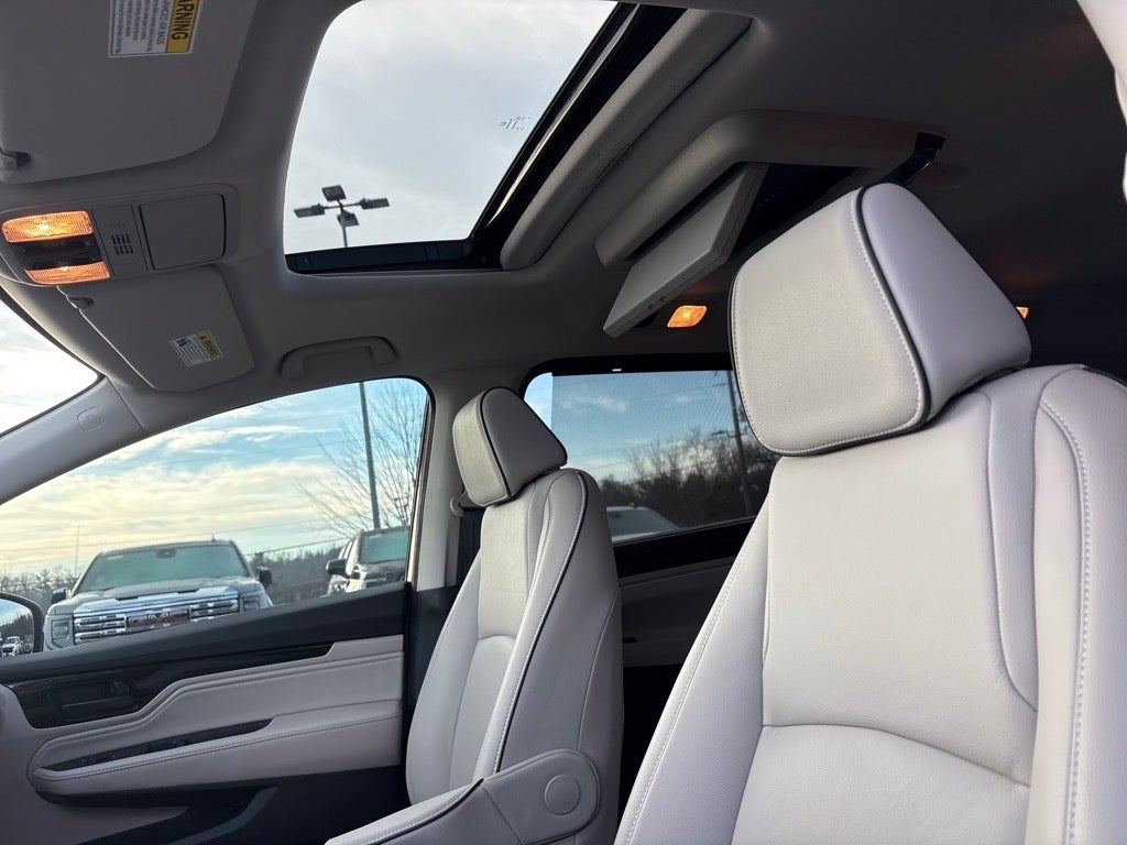 2025 Honda Odyssey Touring