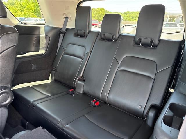 2023 Nissan Pathfinder SL 4WD