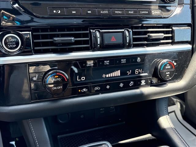 2023 Nissan Pathfinder SL 4WD