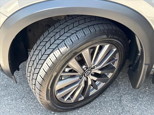 2023 Nissan Pathfinder SL 4WD