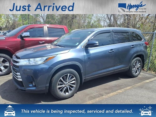 2019 Toyota Highlander SE