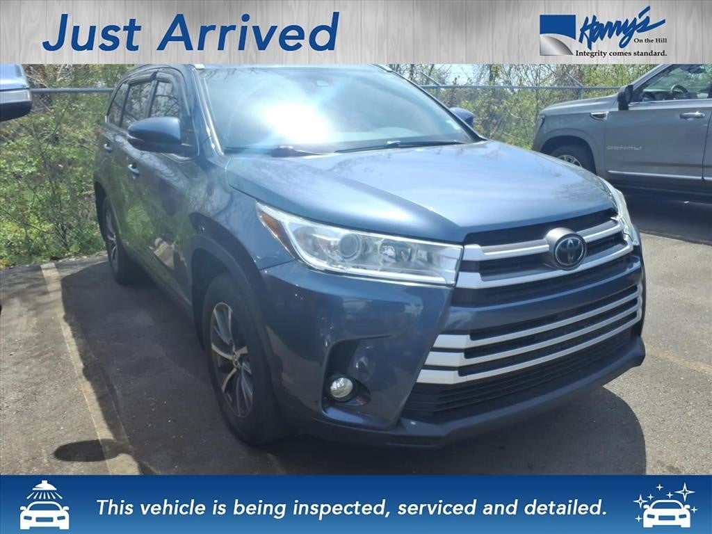 2019 Toyota Highlander SE
