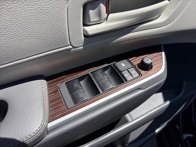2024 Toyota Sienna LE
