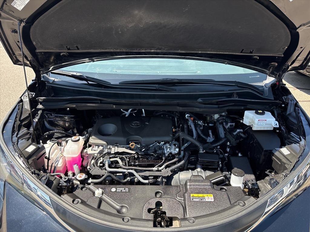 2024 Toyota Sienna LE