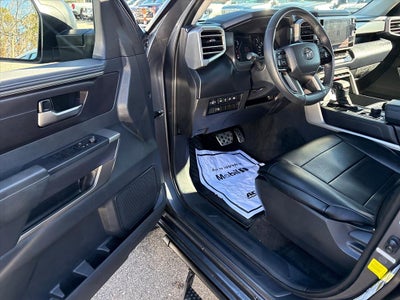 2024 Toyota Tundra 4WD SR5