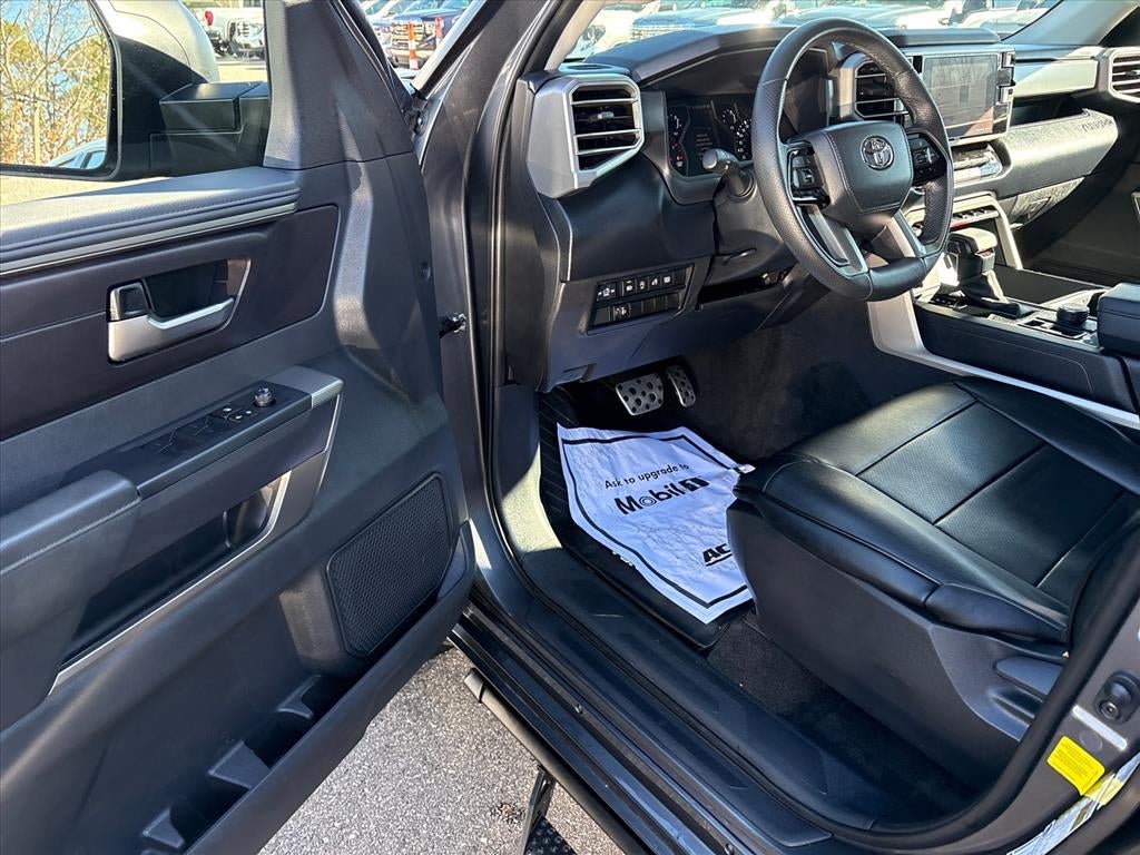 2024 Toyota Tundra 4WD SR5