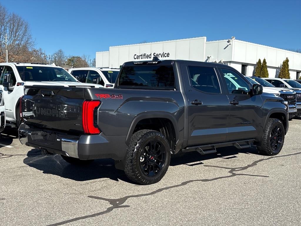 2024 Toyota Tundra 4WD SR5
