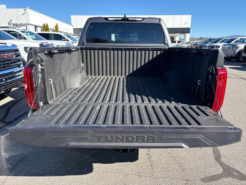 2024 Toyota Tundra 4WD SR5