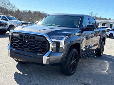 2024 Toyota Tundra 4WD SR5
