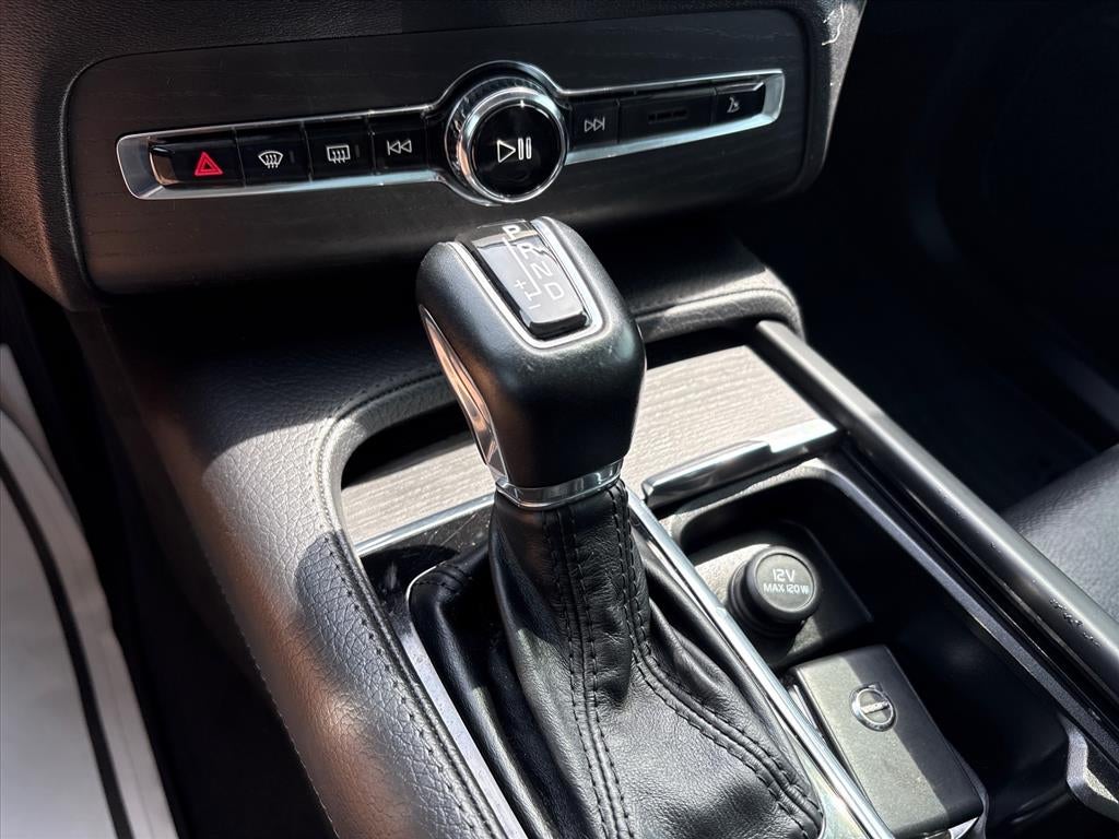 2020 Volvo XC90 T6 Momentum 6 Passenger