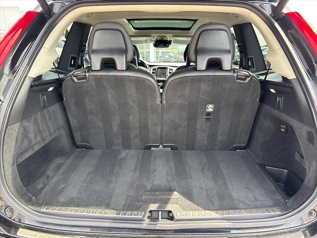 2020 Volvo XC90 T6 Momentum 6 Passenger